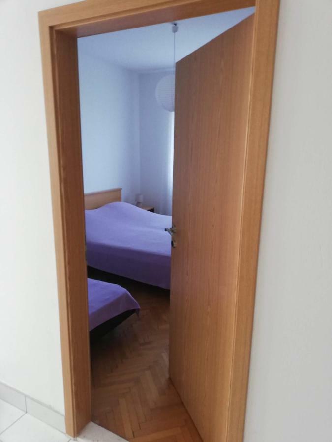 Spacious Family Apartment With Parking In The Shade And Barbecue House Šibenik Exterior foto